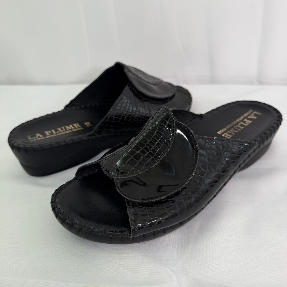 La Plume Black Patent Leather Croc Embossed Slide Sandals Anti Shock Mules 38